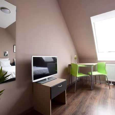 Apartment United Colors Of *