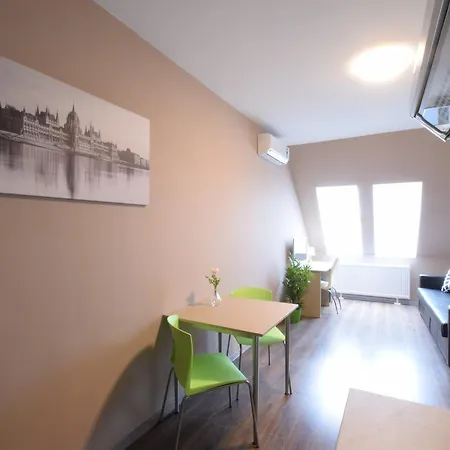 Apartment United Colors Of *