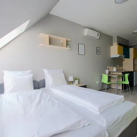 Apartment United Colors Of